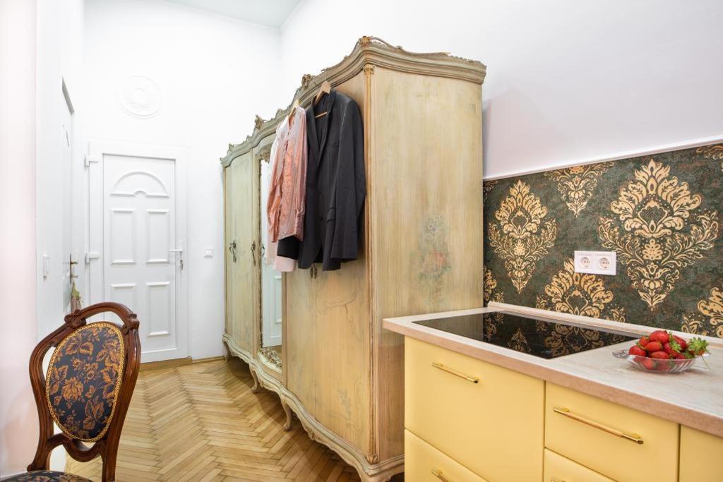 Regina Apartments On Kiraly Street Budapest Kültér fotó