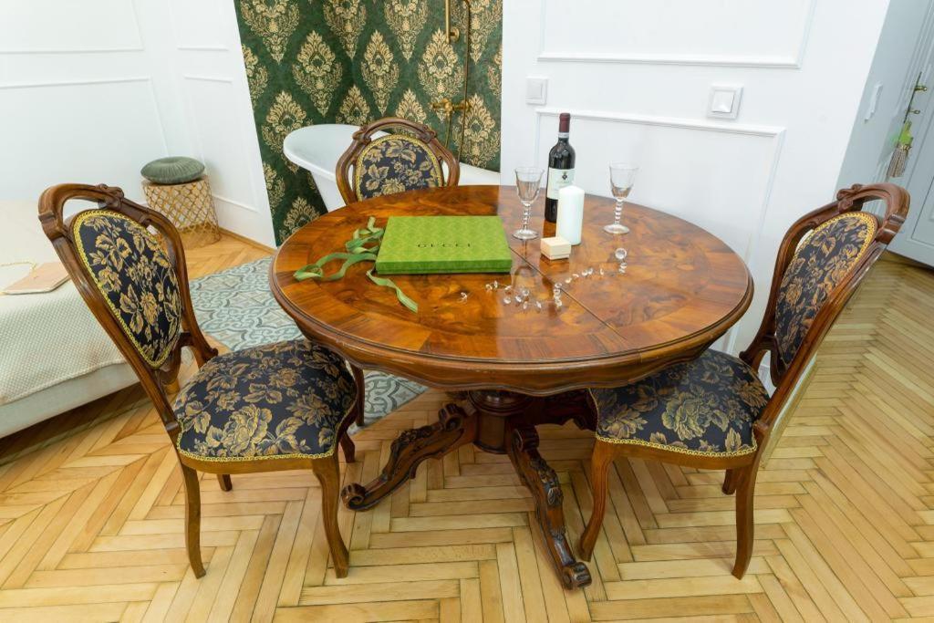 Regina Apartments On Kiraly Street Budapest Kültér fotó